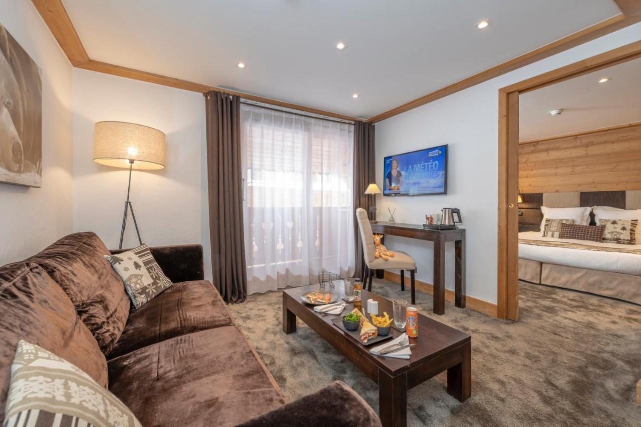 Hotel La Chaudanne เมรีเบล ภายนอก รูปภาพ